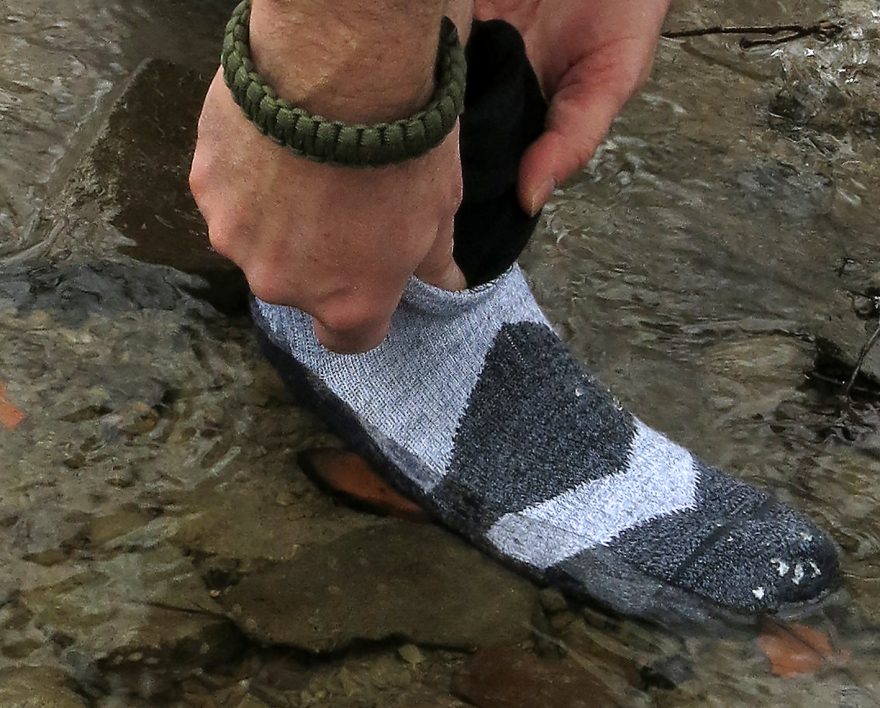 Ponožky Sealskinz přitom velmi dobře odvádí pot od nohou 