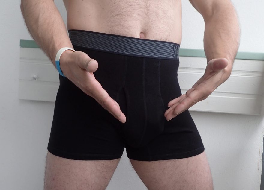 Boxerky SAXX Black Sheep 2.0 boxer Fly natažené na figuríně.