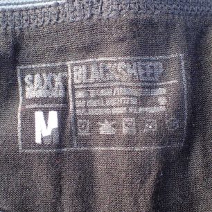 Označení boxerek SAXX Black Sheep 2.0 boxer Fly se začalo docela brzy loupat.