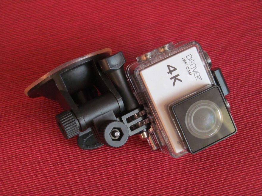 Polohovatelný držák kamery Denver ACK-8060W.