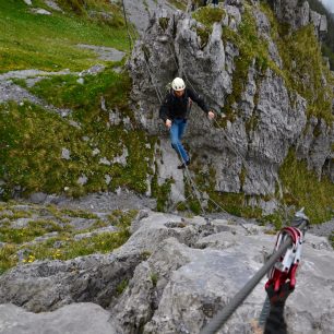 1. lanový most, Ferata Brunnistöckli, Engelberg, Švýcarsko.
