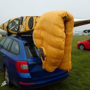 Ranní dosušování a větrání spacáku Patizon 2:500.
