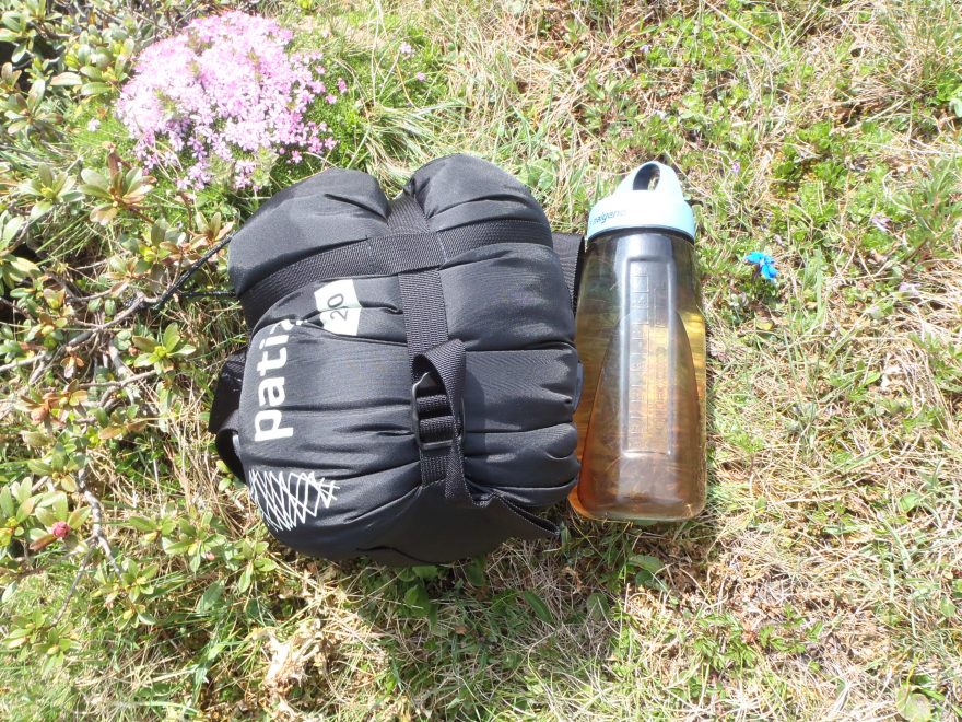 Zatažený kompresní obal spacáku Patizon 2:500.