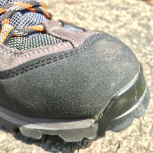 Chráněná špička bot Prabos Acotango.