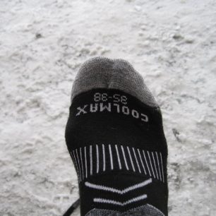 Zkusila jsem si vzít letní ponožky v mírné zimě.