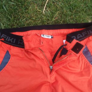 Rozepnuté kalhoty RAFIKI Cliffbase.