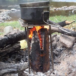 Recenze: Ohňové plotýnky Cooker I a II - návrat k vaření na ohni
