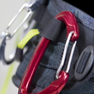 Osprey Mutant 28 - praktická oka na materiál.