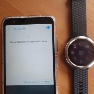 Párování telefonu a hodinek Garmin vívoactive 3.