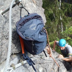 Použití a nasazení na zajištěné cestě.