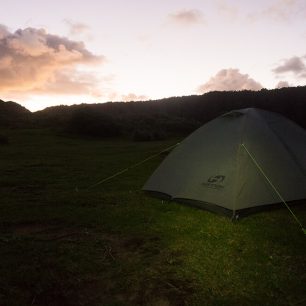 Noci pod stanem, Nový Zéland