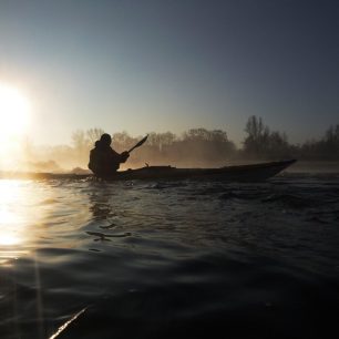 Testování trika Devold Tuvegga Sport Air během pádlování.