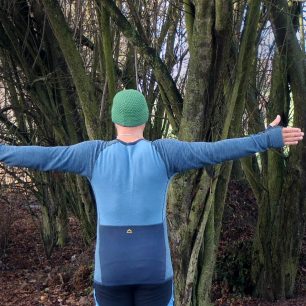 Triko Devold Tuvegga Sport Air má dostatečně dlouhé rukávy.