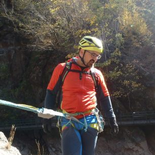 Bunda Hannah Kechu se hodí i na skalní lezení či zajištěné cesty při chladnějším počasí.