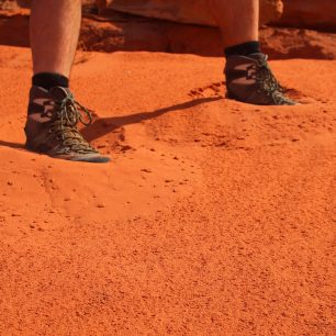 Díky vzorku svých podrážek se boty Prabos SOCOMPA GTX poměrně dobře osvědčily i při chůzi v hlubokém písku jordánských pouští.