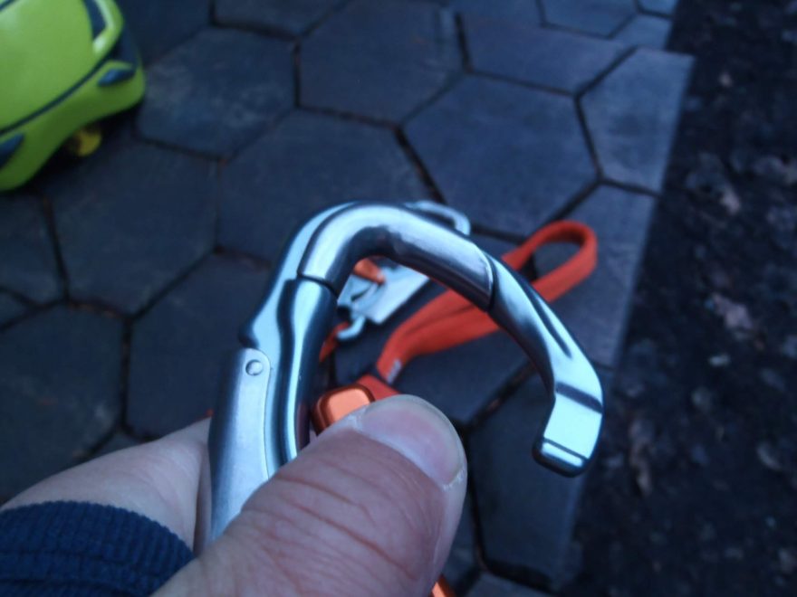 Key lock a zesílení karabiny ocelovou vložkou - Climbing Technology Top Shell Slider.