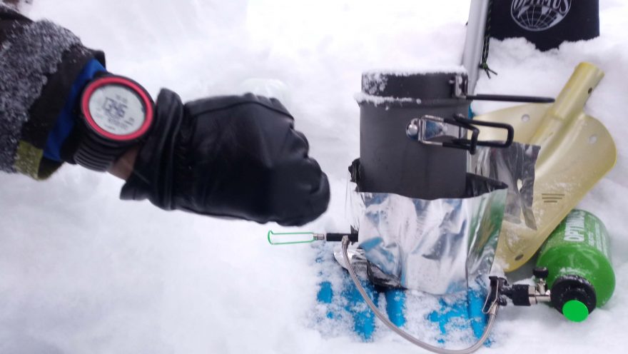 Nadmořská výška 1346 metrů a vaření na zimních horách.