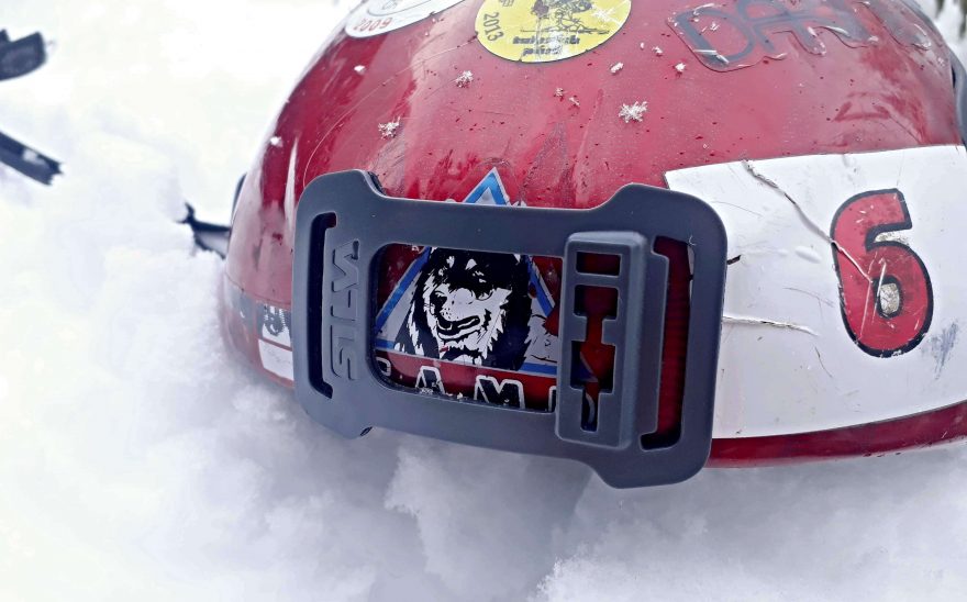 Detail držáku čelovky Silva Cross Trail 3X.