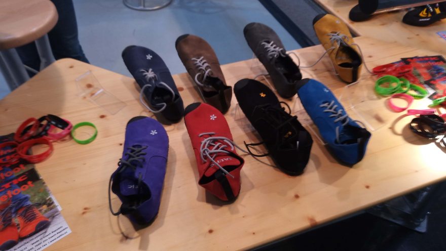 Minimalistické boty SALTIC.