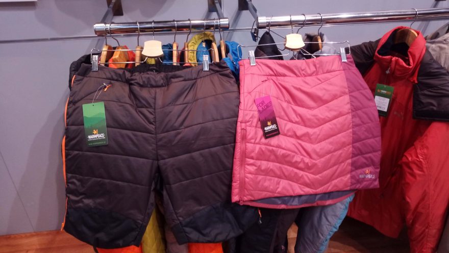 WARMPEACE zateplovací kraťase a sukně.