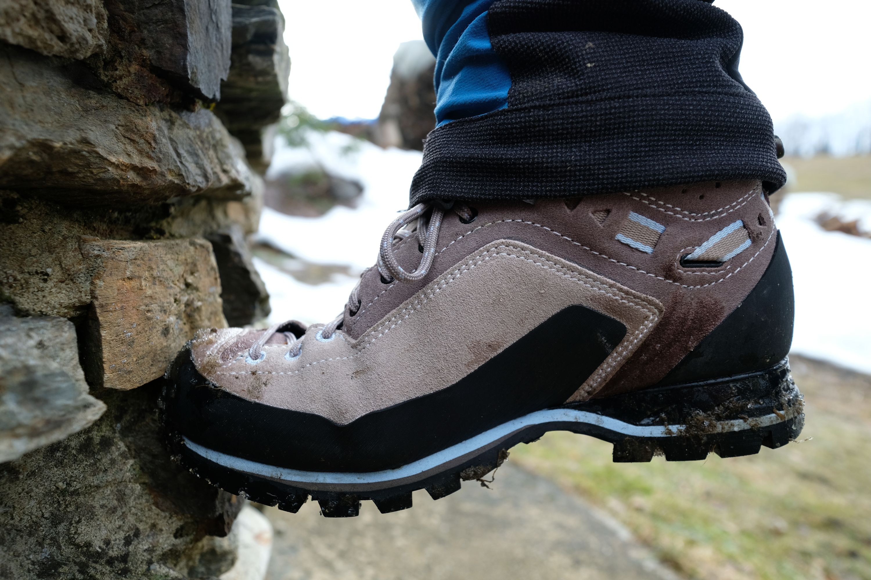 Garmont Vetta - Test stání na malých stupech.