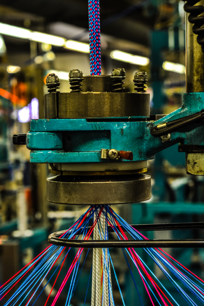 Oplétání jádra horolezeckého lana Tendon.