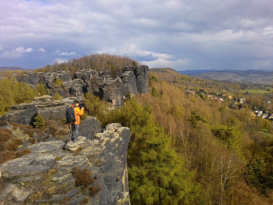Skalní labyrint Tiských stěn nedaleko Děčína.