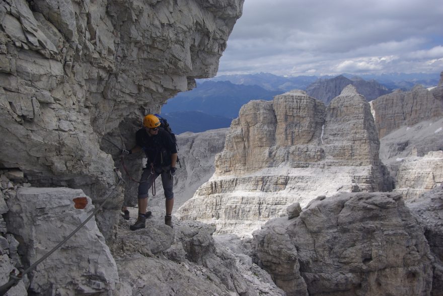 Přechod masivu Brenty po feratách patří k tomu nejúžasnějšímu, co vám může svět zajištěných cest nabídnout. 