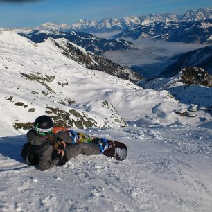 Nikdy není pozdě vyzkoušet něco nového. Co třeba snowboarding v rakoukých Alpách?