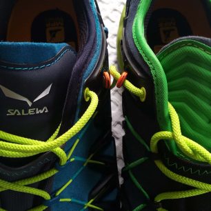 Mezi dvěmi generacemi bot jsou minimální designové i technické rozdíly - Salewa Wildfire Edge.
