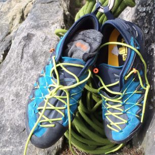 Skvělé boty do skal nebo jako nástupovky pod stěnu - Salewa Wildfire Edge.