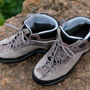 Garmont Vetta - Nenápadná elegance.