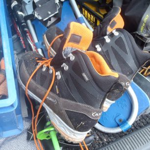 Odjezd na sněžnice a testování na sněhu - Aku Trekker Pro.