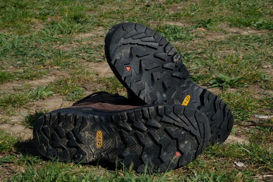 KEEN Karraig. Vzorek 4 mm vysoké gumové podešve ALL-TERRAIN.