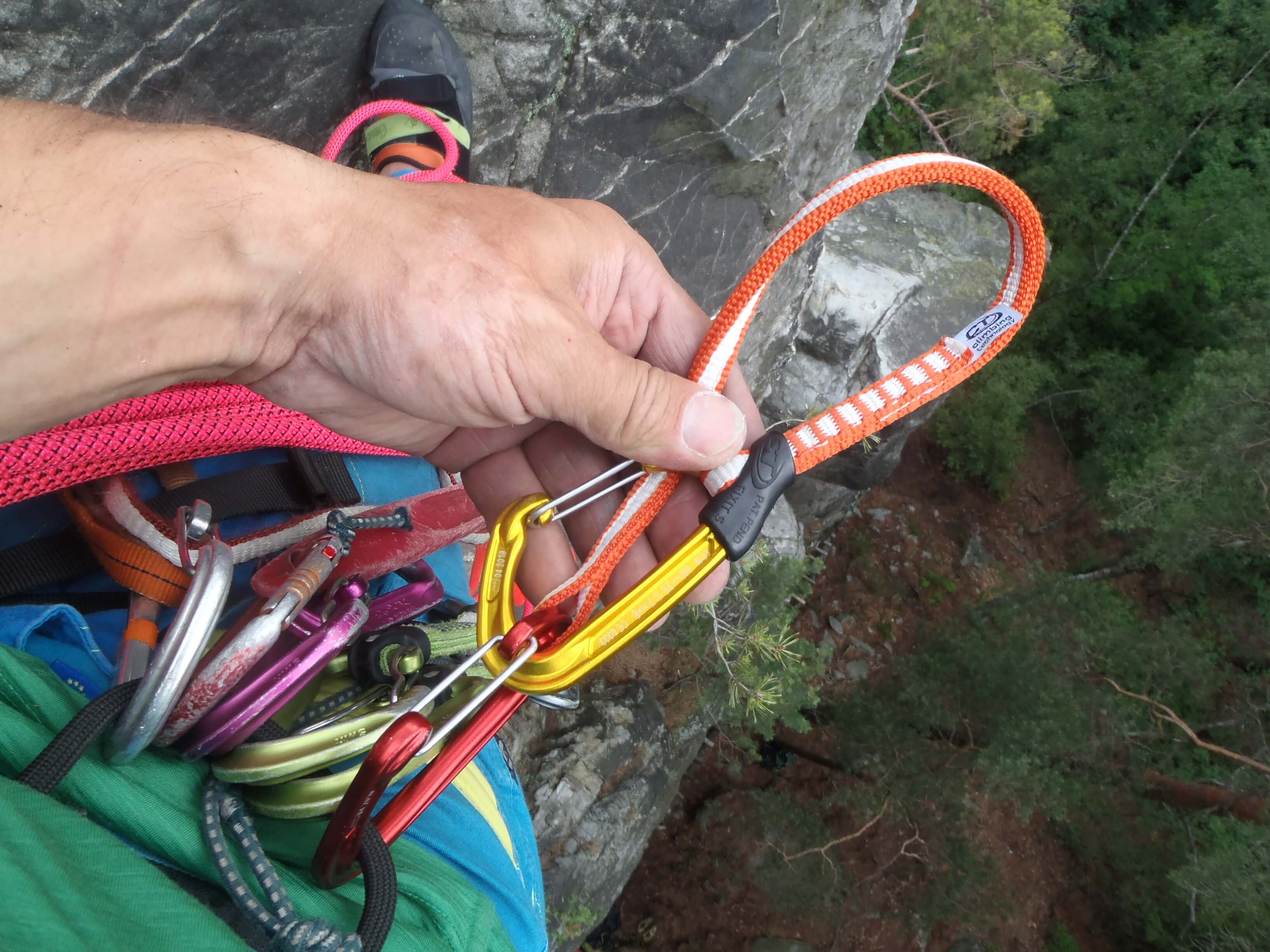 Climbing Technology Fly-Weight Evo Long Set v akci na skalách.