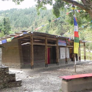 Škola MELA, postavená v roce 2015 za přispění Namasté Nepál.