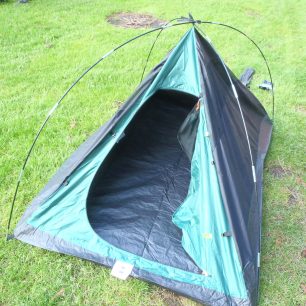 Zavěšení vnitřního stanu na zkřížené pruty - Coleman® Kobuk Valley 2.