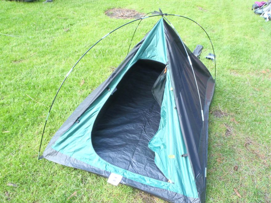 Zavěšení vnitřního stanu na zkřížené pruty - Coleman® Kobuk Valley 2.