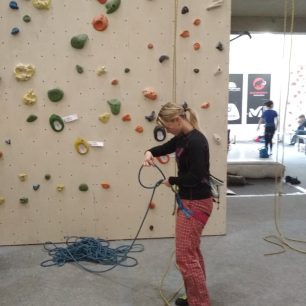 Na nových chytech se s lezečkami Red Chili Voltage leze jedna báseň.