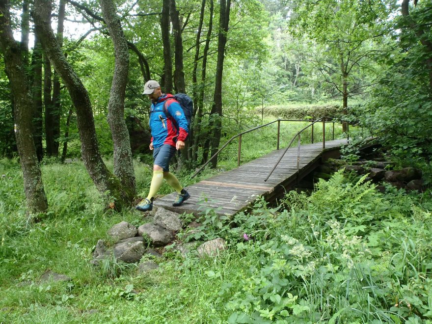 Rychlý pěší návrat ze skal - CEP Outdoor Light Merino Compression Socks.