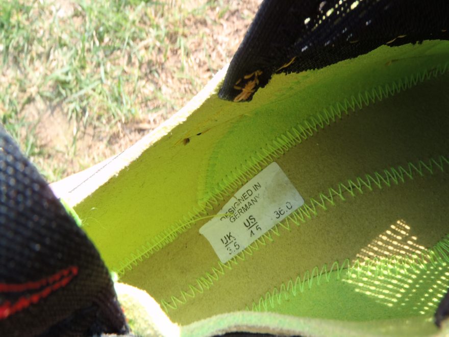 Velikostní označení na lezečkách Red Chili Voltage.