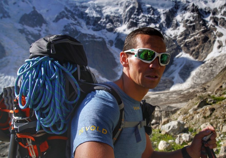 Tomáš Petreček se zúčastnil několika expedic na osmitisícovky, v roce 2013 úspěšně vystoupil na Gasherbrum I a II (8080 a 8034 m).