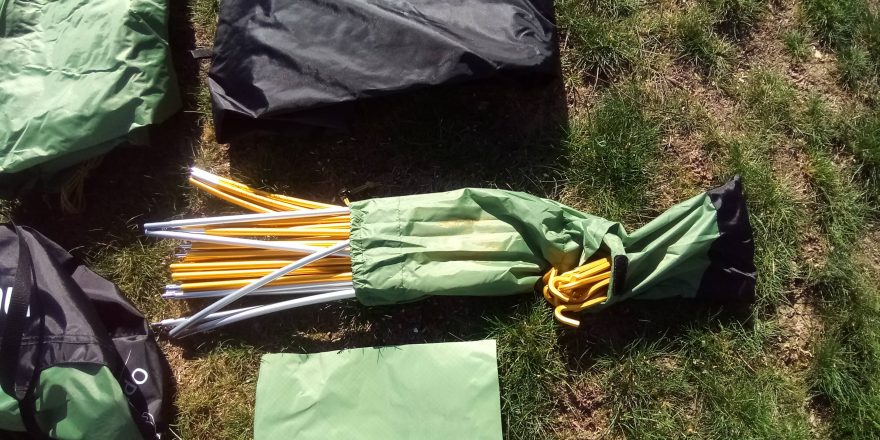 Pruty a kolíky jsou takto uloženy v jednom balení - NORDISK OPPLAND 3 PU.