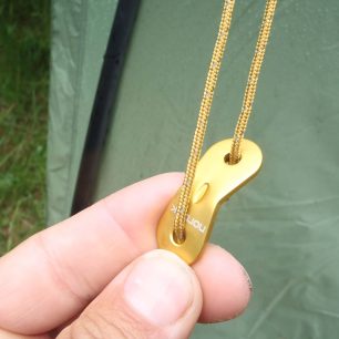 Reflexní šňůry a napínací systém stanu NORDISK OPPLAND 3 PU.