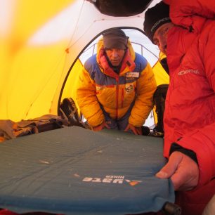 Horolezec Radek Jaroš vozí na expedice karimatky Yate už dlouhá léta - Annapurna 2012.