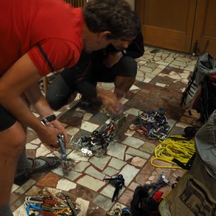 Třídění materiálu