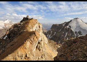 JZ Pamír: z Bagushe do doliny Daraigandara