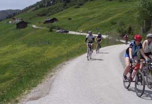 Údolími Zillertálských Alp na kole