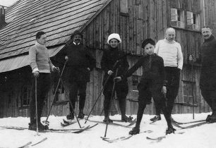 Příběh Erlebachovy boudy – recenze