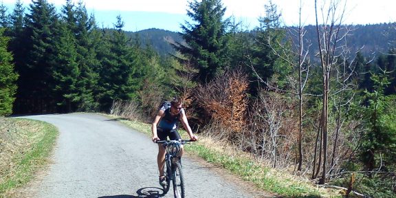 Nastoupejte 1400 metrů na 73 kilometrech